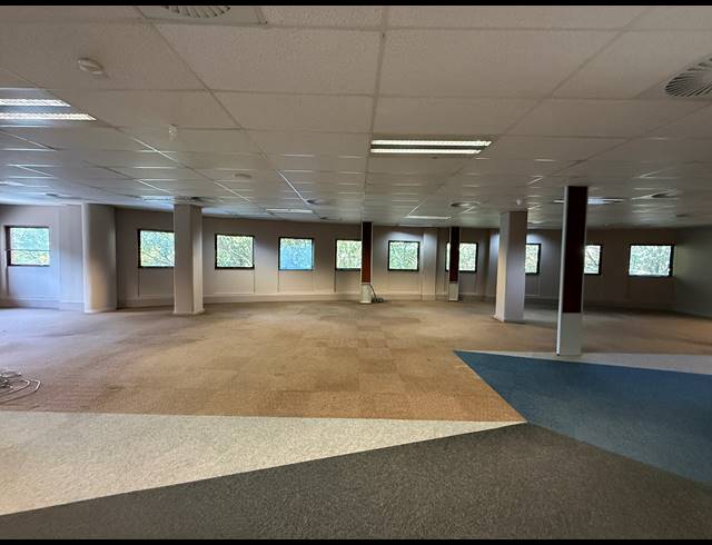 555M² OFFICE TO LET IN PARKTOWN